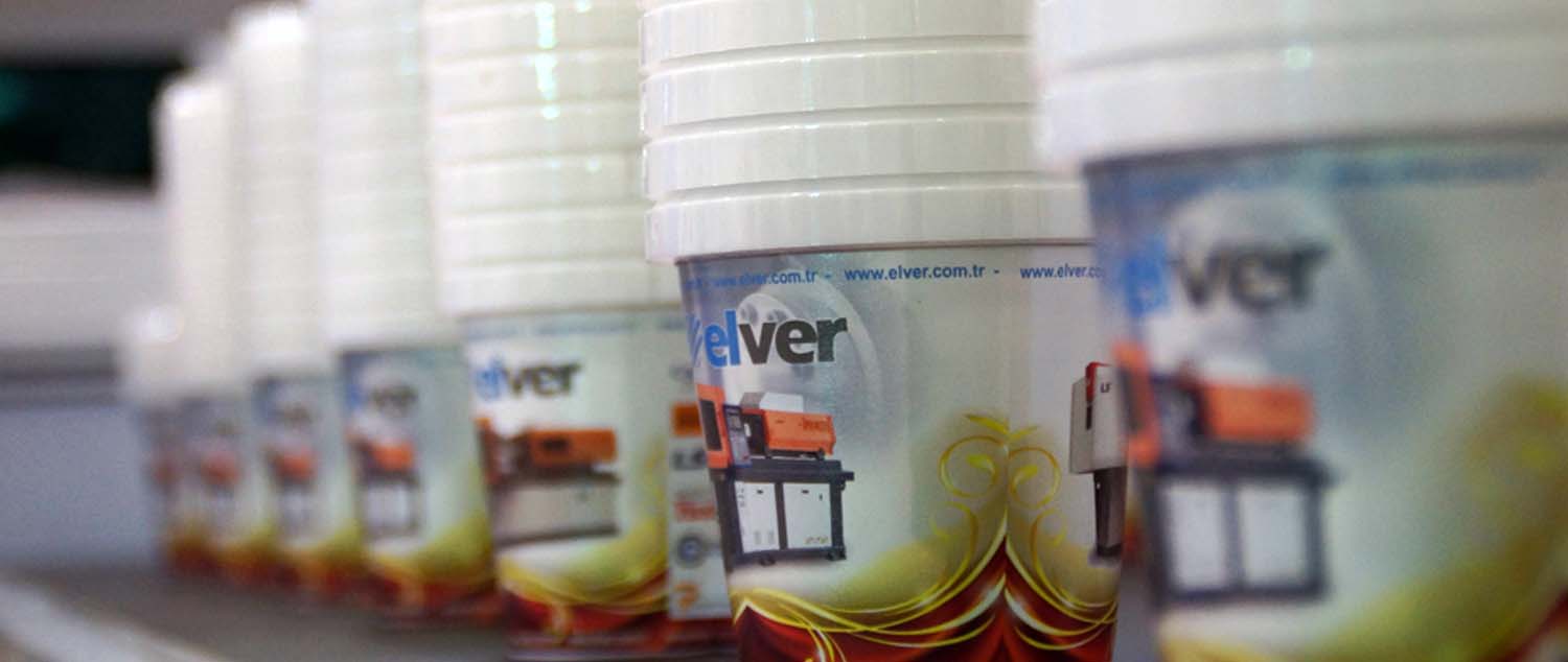 iml-Robot-In-Mould-Labelling